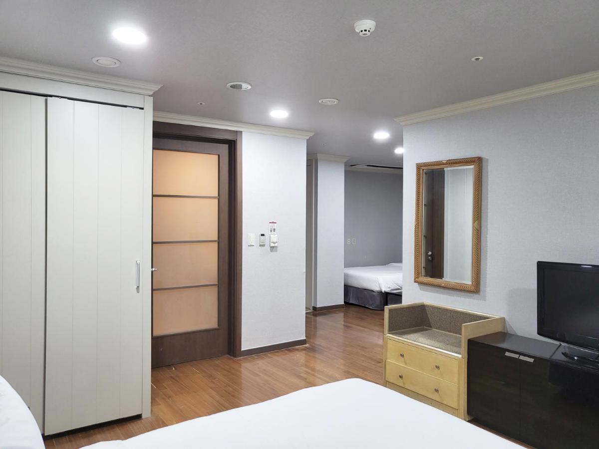 Hotel Ramada And Namdaemun 4*
