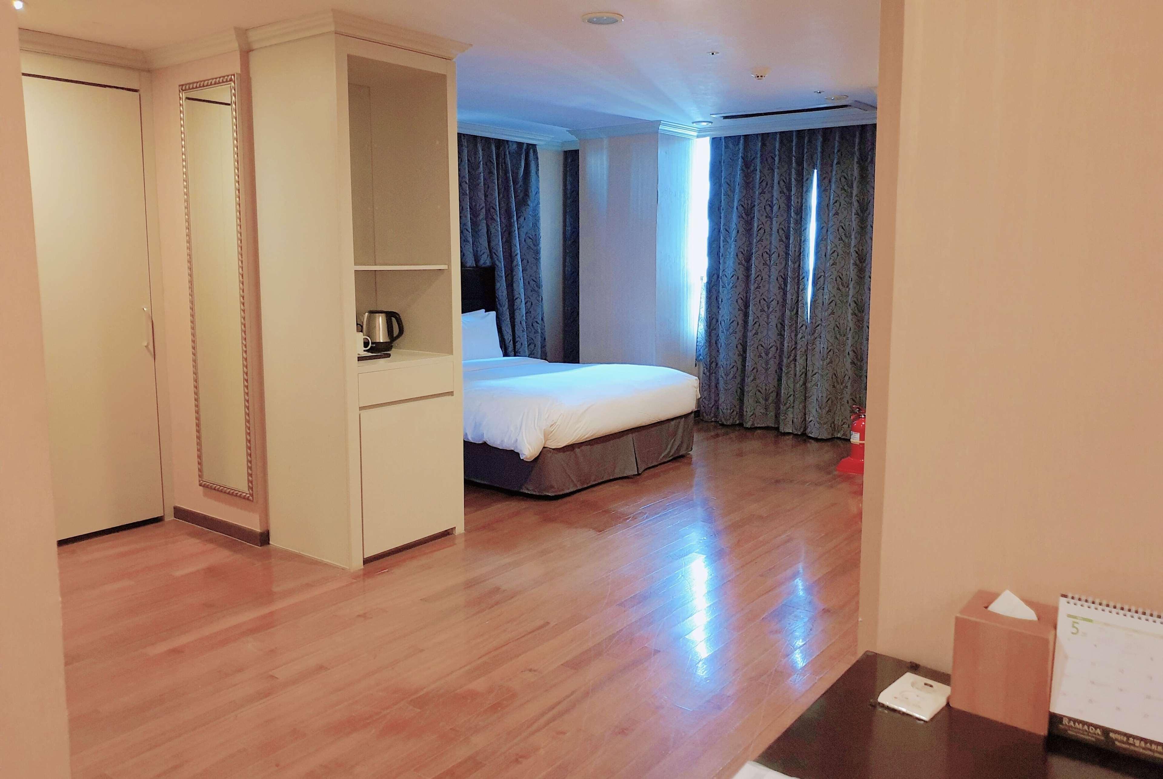 Hotel Ramada And Namdaemun