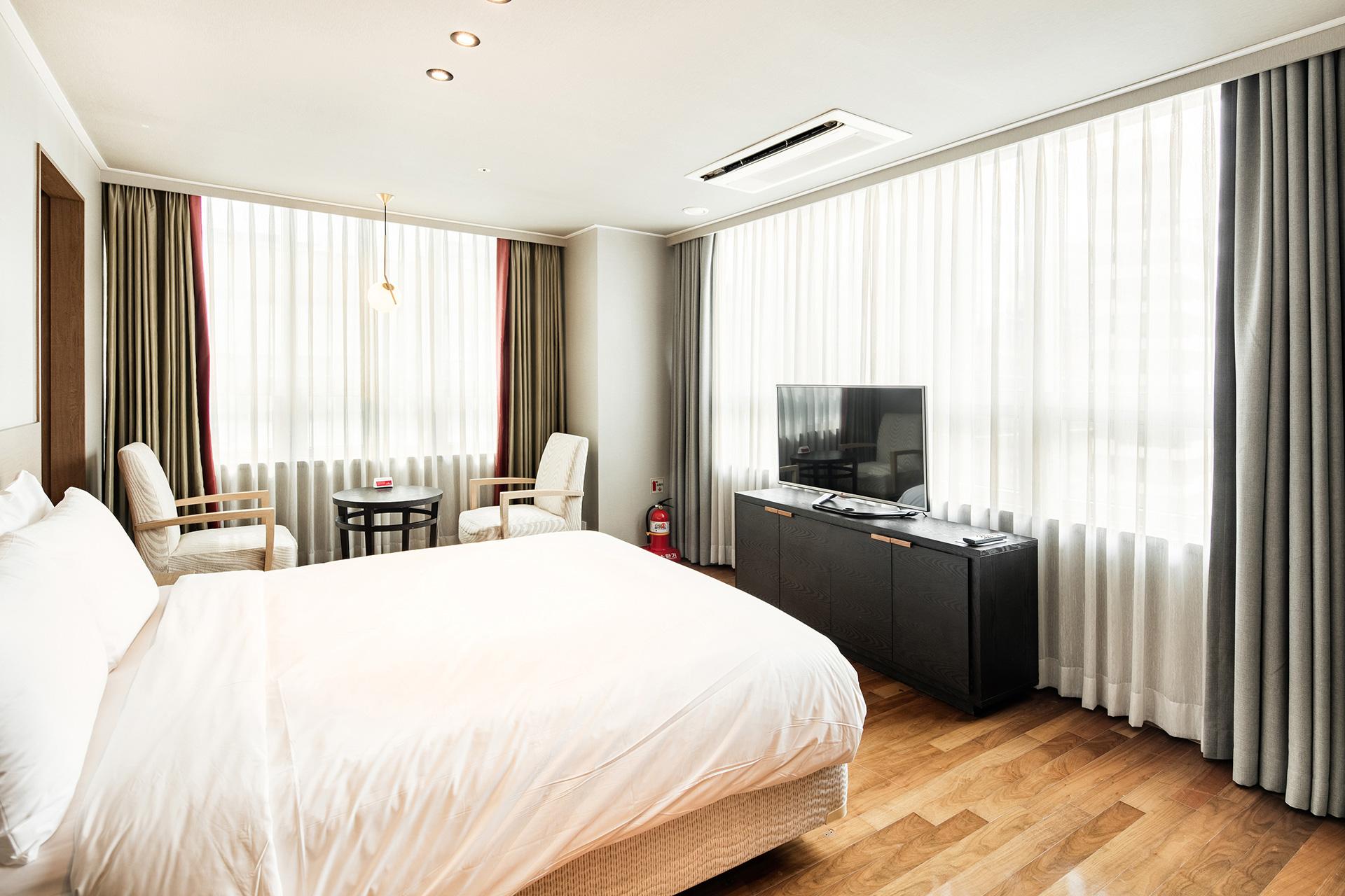 Ramada And Namdaemun