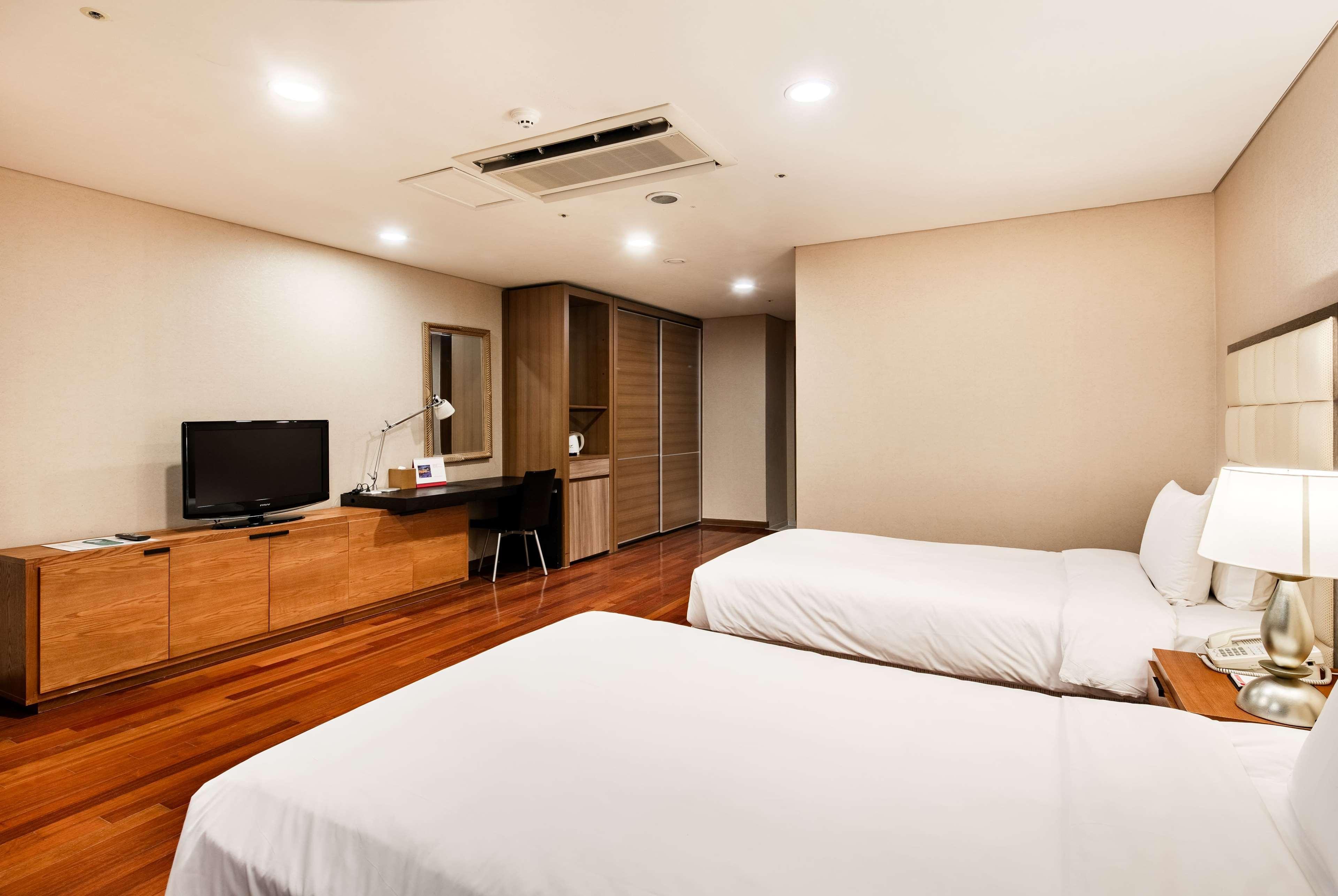 Hotel Ramada And Namdaemun Seoul